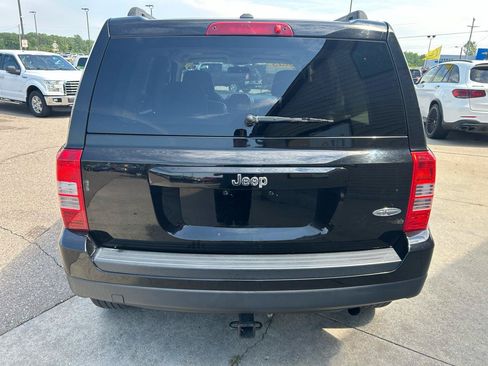 Used 2015 Jeep Patriot High Altitude FWD image 6