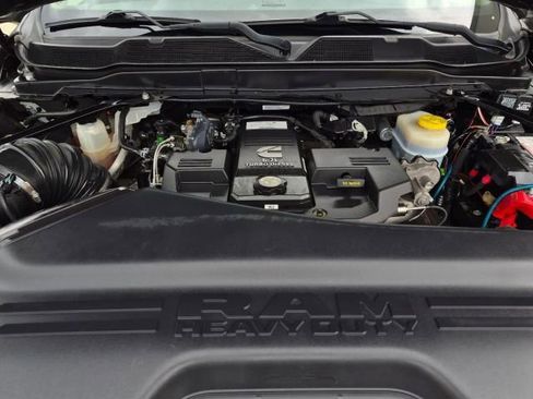 Used 2022 RAM 3500 Laramie AWD/4WD image 38