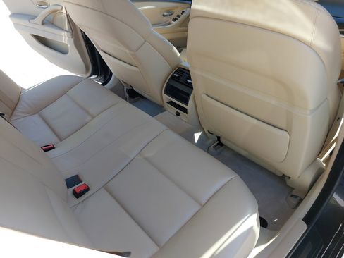 Used 2011 BMW 535i Sedan image 11