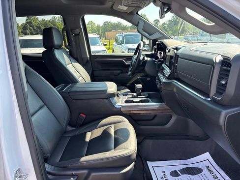 Used 2023 Chevrolet Silverado 1500 RST AWD/4WD image 11