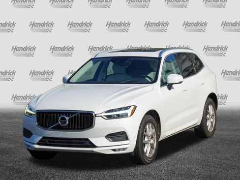 Used 2020 Volvo XC60 T5 Momentum w/ Protection Package FWD image 5