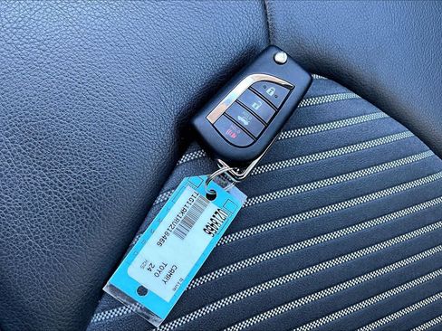 Used 2024 Toyota Camry SE image 14