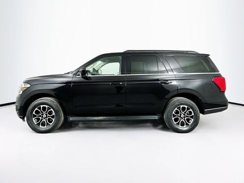 Used 2024 Ford Expedition XLT image 4