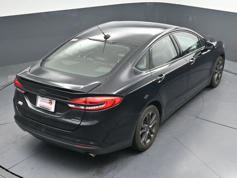 Used 2018 Ford Fusion SE w/ Equipment Group 201A image 34