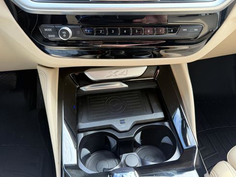 Used 2022 BMW X4 xDrive30i w/ Convenience Package image 16