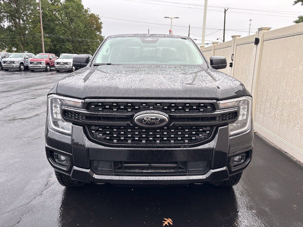 Used 2025 Ford Ranger XLT w/ FX4 Off-Road Package AWD/4WD image 5