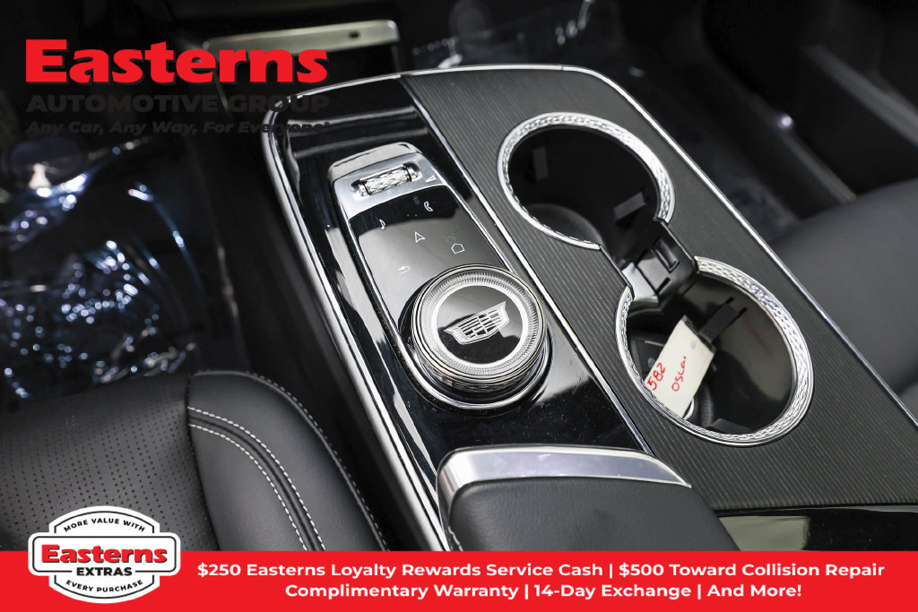 Used 2024 Cadillac Lyriq Luxury AWD/4WD image 14