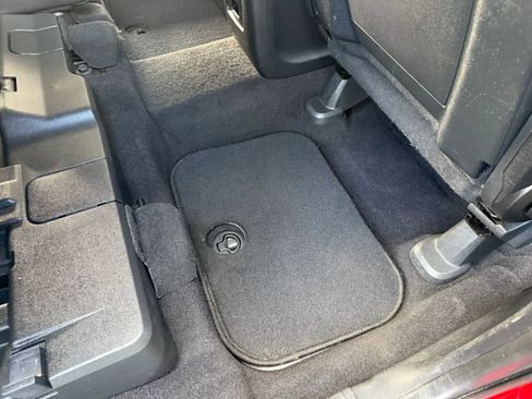 Used 2017 Dodge Journey SXT image 18