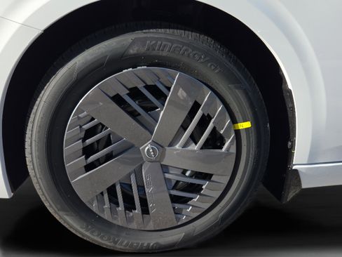 New 2026 Nissan Sentra SV w/ Floor Mat Package FWD image 29