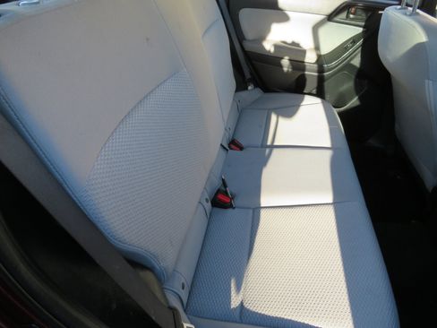 Used 2018 Subaru Forester 2.5i w/ Alloy Wheel Package image 21