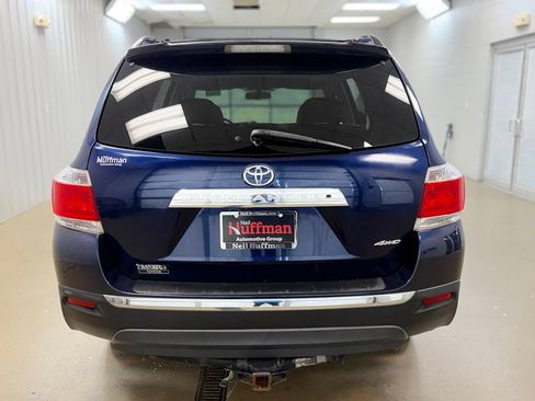 Used 2012 Toyota Highlander SE w/ Tow Pkg AWD/4WD image 6