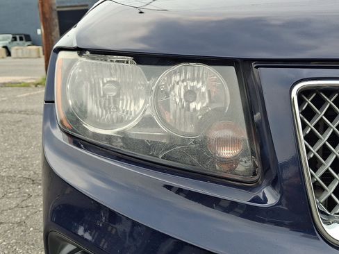 Used 2014 Jeep Compass Latitude FWD image 9
