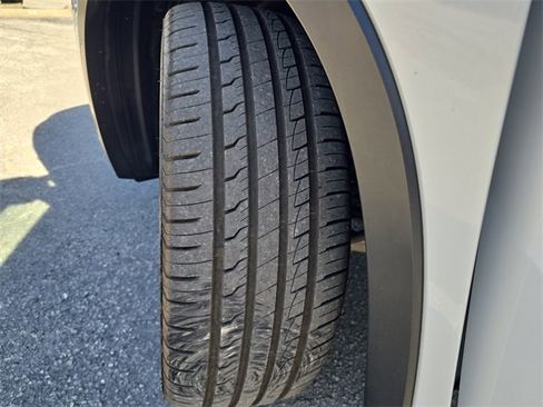 Used 2024 Mitsubishi Outlander SE Black Edition image 31