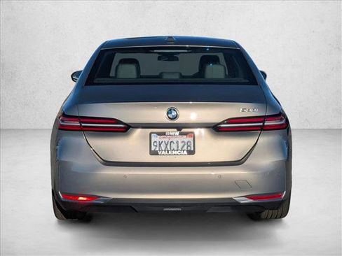 Certified 2024 BMW 530i w/ Premium Package image 7