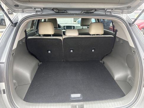 Used 2019 Kia Sportage EX image 16