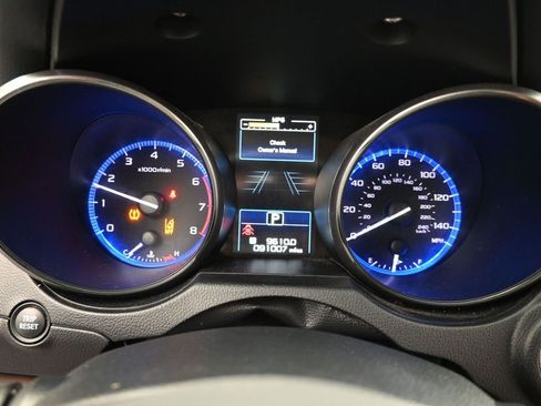 Used 2017 Subaru Outback 2.5i Limited image 22