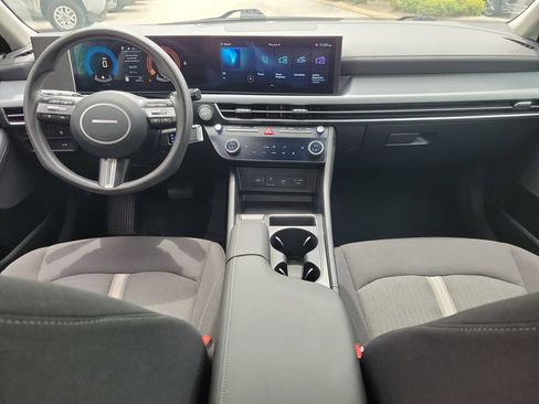 Used 2025 Hyundai Sonata SEL FWD image 11