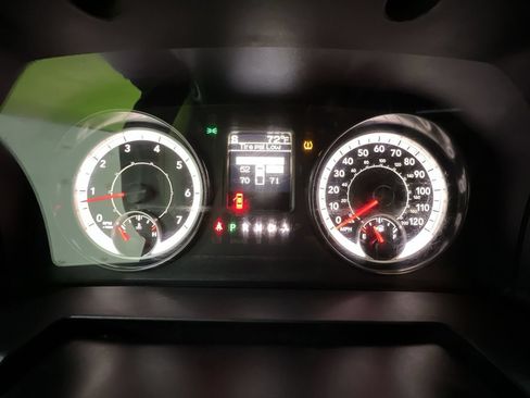 Used 2018 RAM 2500 Tradesman w/ Popular Equipment Group AWD/4WD image 19