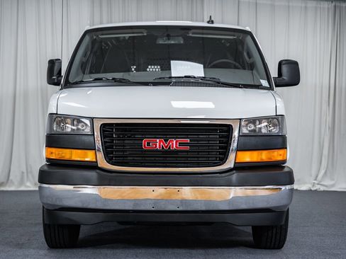 Used 2024 GMC Savana 2500 w/ Driver Convenience Package image 2