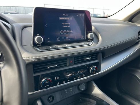 Used 2025 Nissan Rogue SV AWD/4WD image 20