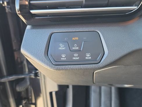 Used 2023 Volkswagen ID.4 Pro S AWD/4WD image 37
