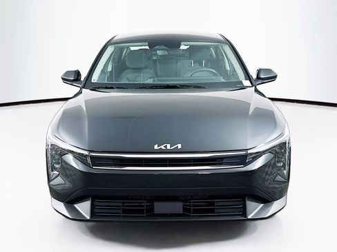 Used 2025 Kia K4 FWD image 2