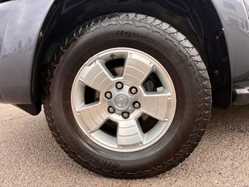 Used 2005 Toyota 4Runner Sport AWD/4WD image 33