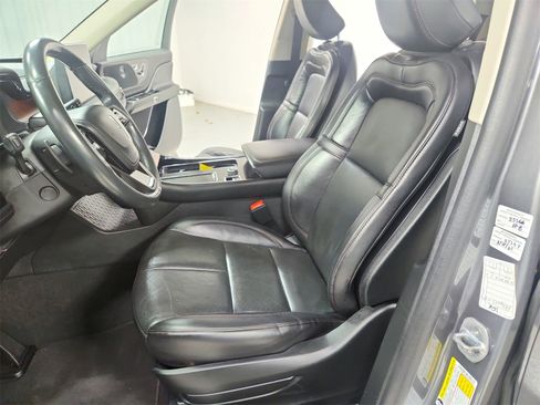 Used 2023 Lincoln Aviator Reserve image 19