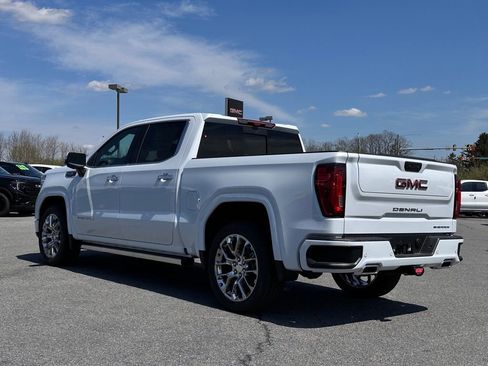 New 2026 GMC Sierra 1500 Denali w/ Denali Reserve Package AWD/4WD image 6