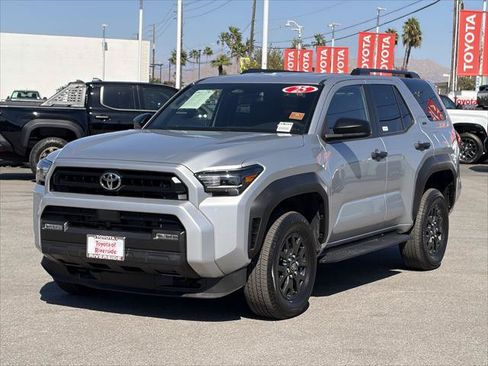 Certified 2025 Toyota 4Runner SR5 AWD/4WD image 1