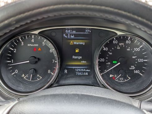 Used 2015 Nissan Rogue SL w/ SL Premium Package FWD image 26