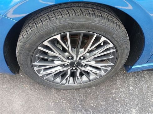 Used 2022 Kia Forte GT-Line w/ GT-Line Premium Package image 10