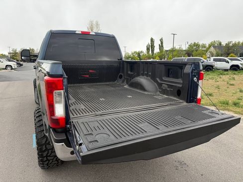 Used 2019 Ford F250 Lariat w/ Lariat Value Package AWD/4WD image 13