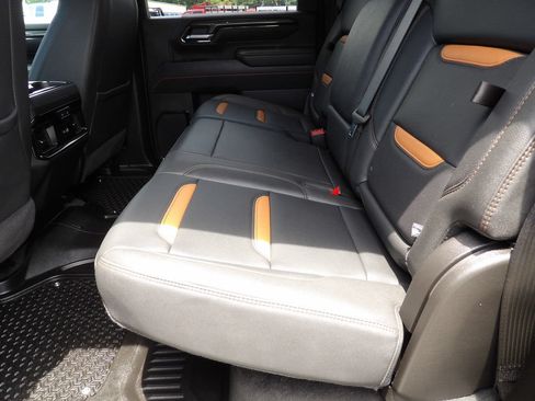 Used 2025 GMC Sierra 2500 AT4 AWD/4WD image 32