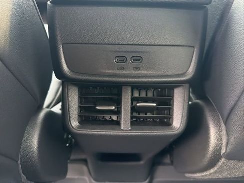 New 2026 Chevrolet Equinox LT w/ Convenience Package II AWD/4WD image 16