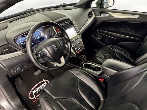 Used 2019 Lincoln MKC Reserve w/ MKC Climate Package image 5