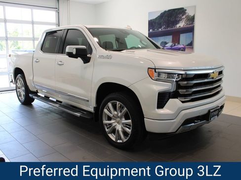 Certified 2024 Chevrolet Silverado 1500 High Country w/ High Country Premium Package AWD/4WD image 2