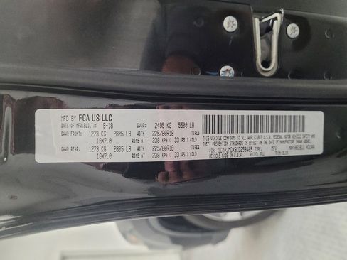 Used 2019 Jeep Cherokee Limited image 33