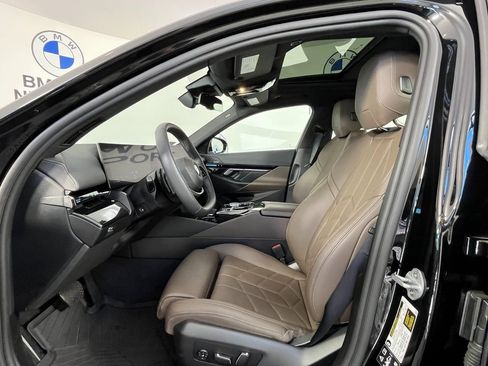 Certified 2025 BMW 530i xDrive image 22