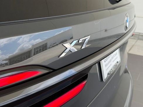 Certified 2026 BMW X7 xDrive40i w/ M Sport Package image 12