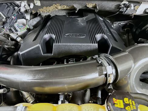 Certified 2018 Ford F150 Lariat w/ Equipment Group 502A Luxury image 9