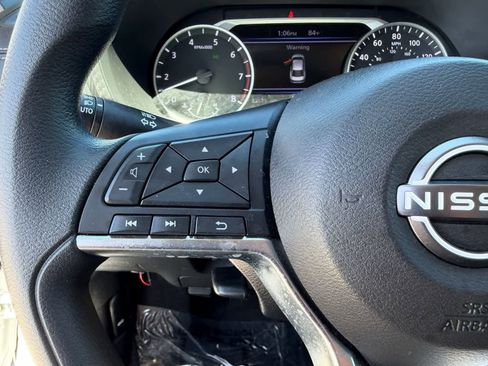 Certified 2025 Nissan Sentra SV image 32