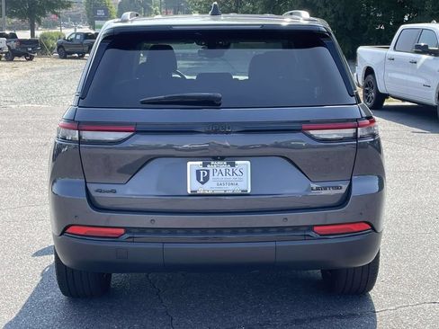 Certified 2023 Jeep Grand Cherokee Limited w/ Black Appearance Package AWD/4WD image 7