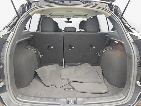 Used 2023 Nissan Kicks SR w/ Interior Electronics Package FWD image 29