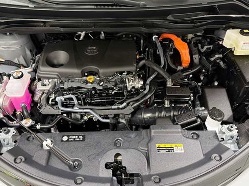 Certified 2026 Toyota Sienna XSE AWD/4WD image 32