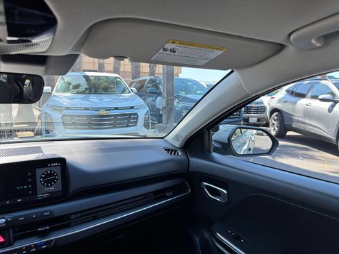 Used 2026 Kia K4 FWD image 34