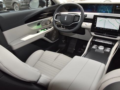 New 2026 Lincoln Nautilus Reserve AWD/4WD image 22