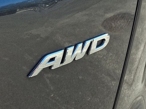 Used 2017 Honda CR-V LX image 29