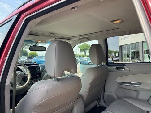 Used 2012 Subaru Forester 2.5X Limited AWD/4WD image 11