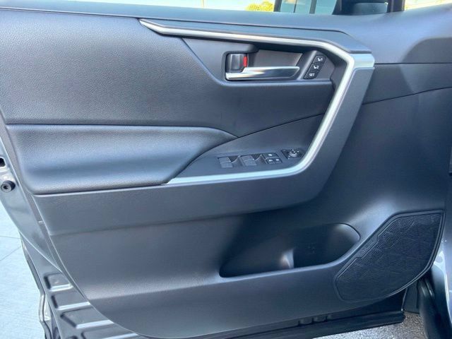 Used 2025 Toyota RAV4 XLE Premium w/ Weather Package AWD/4WD image 21
